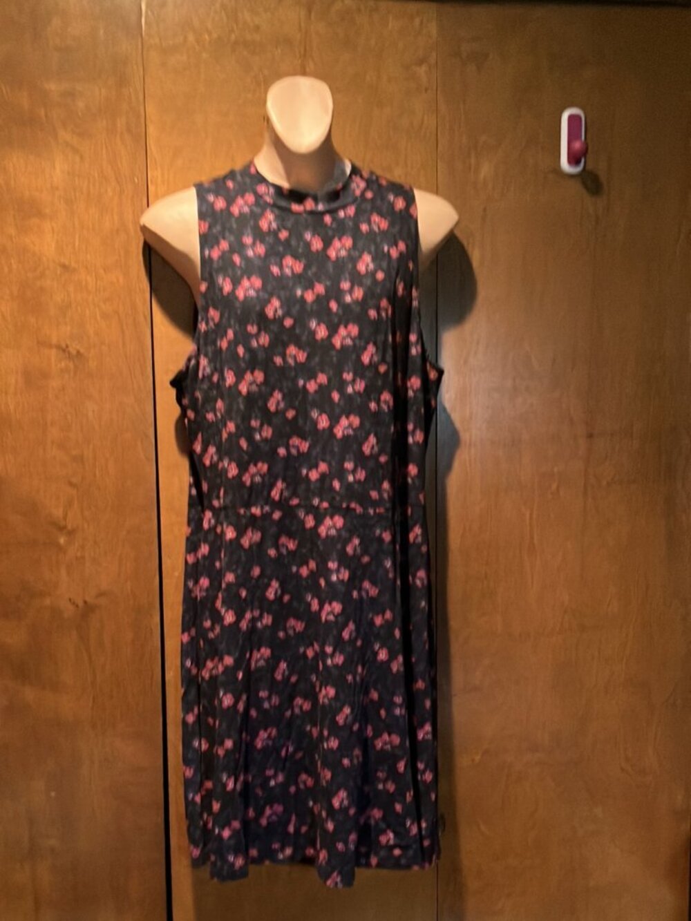 Vans Floral Patterned Sleeveless Dress Size Large - Picture 3 of 7